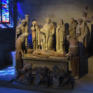 Mise au tombeau médiévale